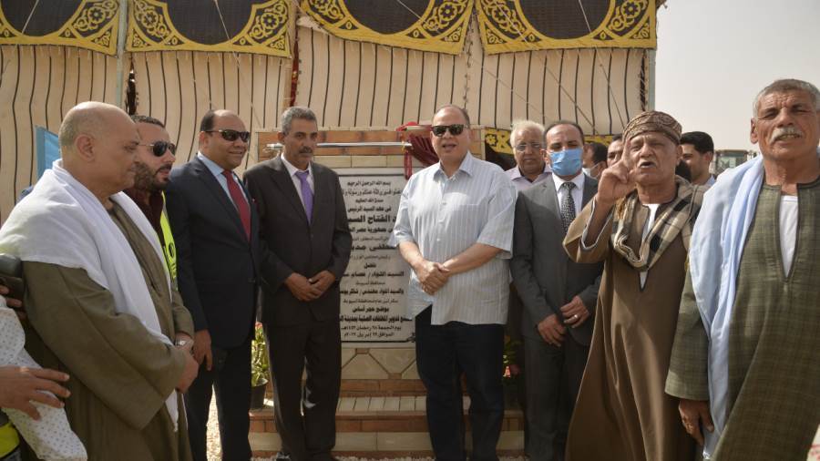 محافظ أسيوط يضع حجر أساس مشروع إنشاء مصنع لتدوير المخلفات الصلبة