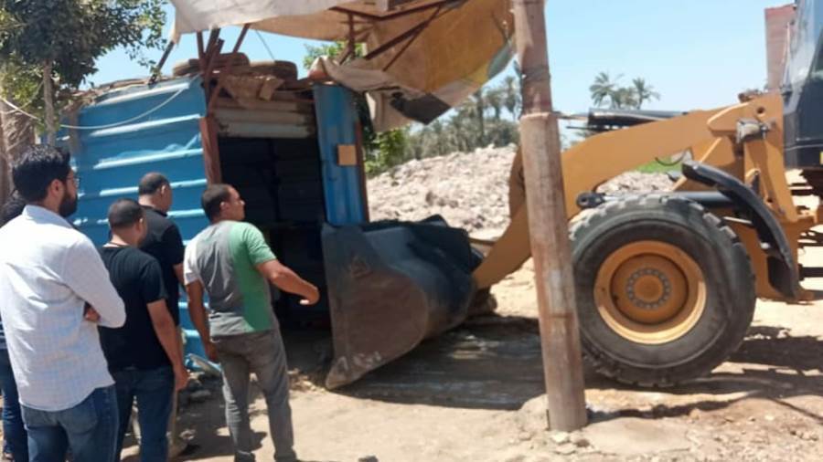 ازالة التعديات ببنى سويف