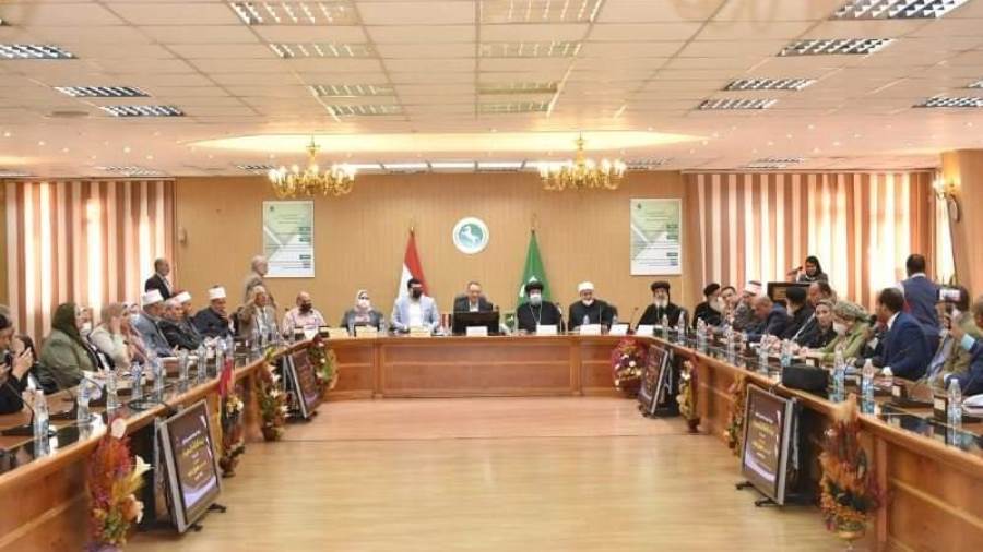 جانب من الجلسة الحوارية بديوان عام محافظة الشرقية