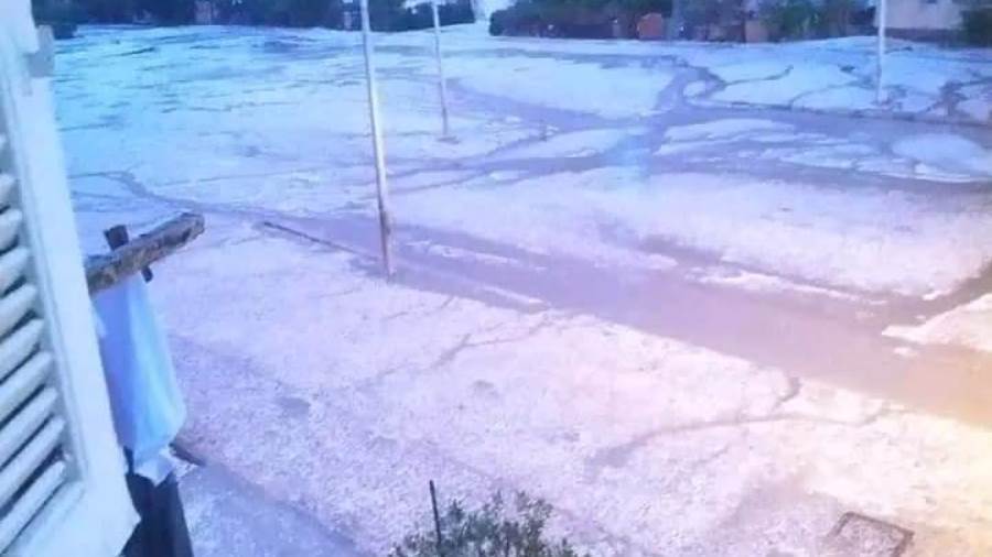 تساقط ثلوج بالعاشر من رمضان