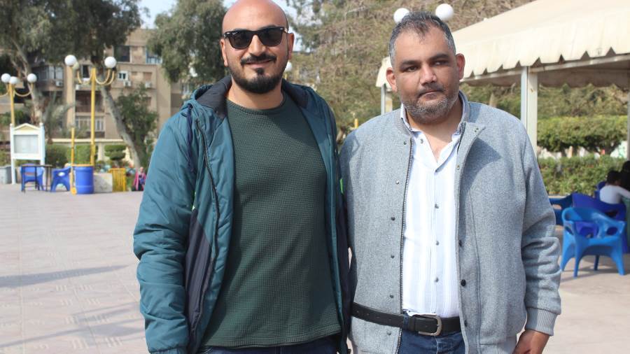 إيهاب نبيل مع محرر بوابة روزاليوسف