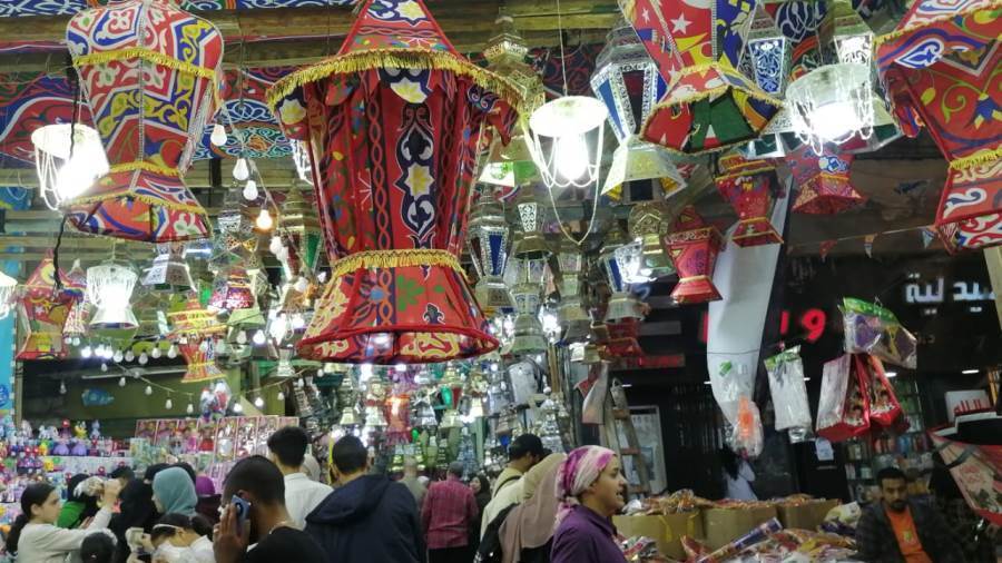 مرونة في حركة البيع والشراء لفوانيس وزينة رمضان