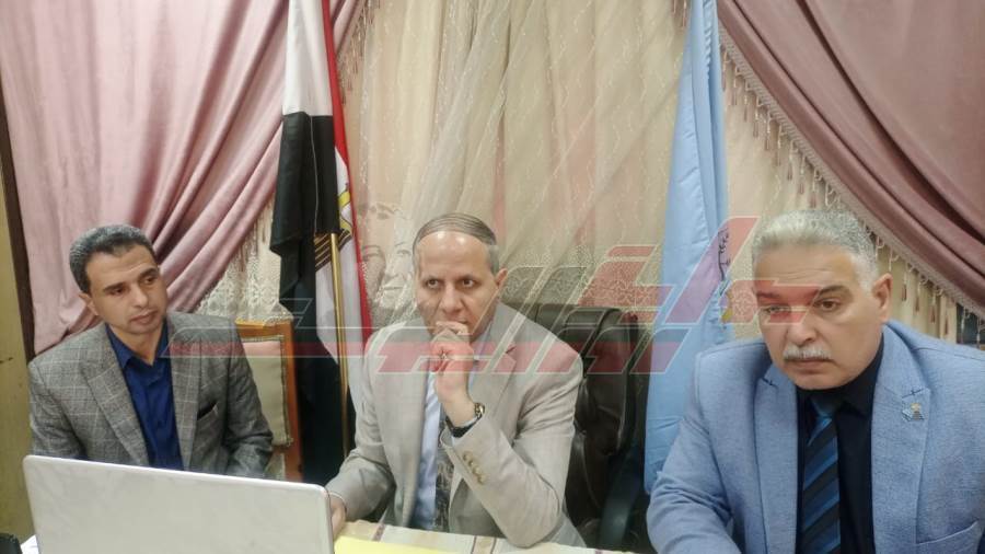محمد عبدالله ودكتور علاء جودة بغرفة العمليات