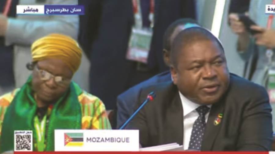 رئيس جمهورية موزمبيق فيليبي نيوسي