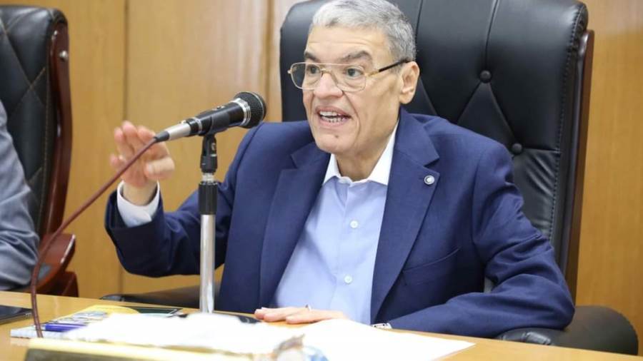 اللواء أسامة القاضي محافظ المنيا