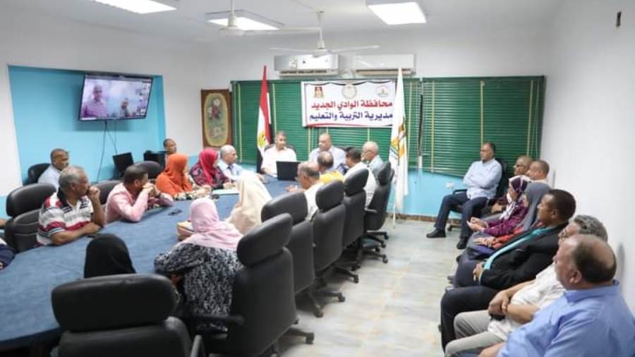 وكيل وزارة التعليم ولقاء موسع بمديري الإدارات والمراحل التعليميه