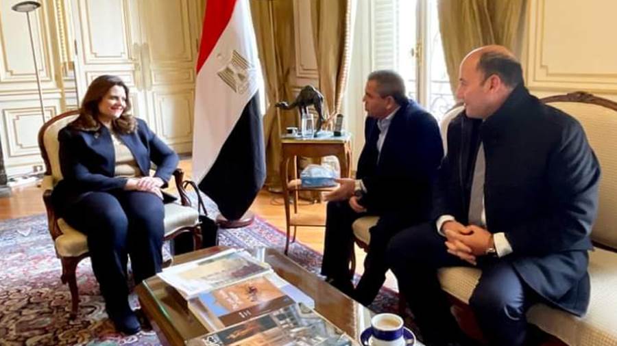 وزيرة الهجرة لرجال الأعمال المصريين بفرنسا