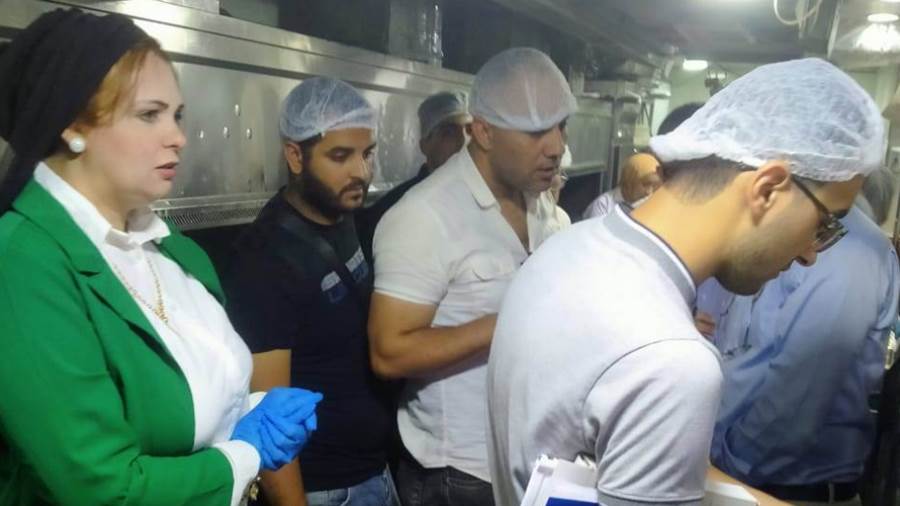 حنان عامر مدير فرع سلامة الغذاء بالغربية خلال ترأس الحملات