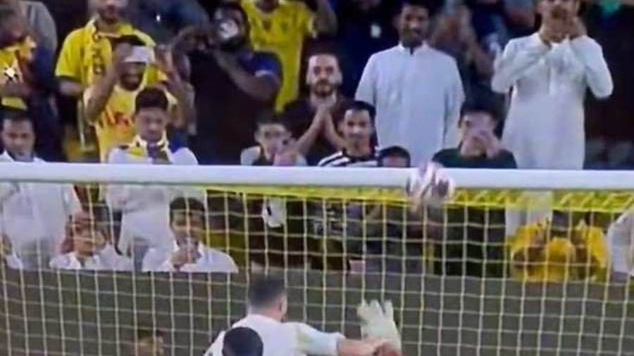 لقطة إضاعة كريستيانو ركلة الجزاء