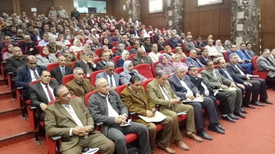 رفع درجة الاستعداد القصوى بتعليم البحيرة تمهيدا لامتحانات الفصل الدراسي الأول رفع درجة الاستعداد القصوى بتعليم البحيرة تمهيدا لامتحانات الفصل الدراسي الأول