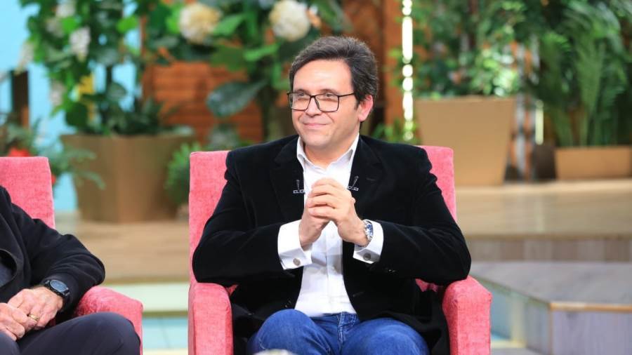 د. أحمد هنو وزير الثقافة