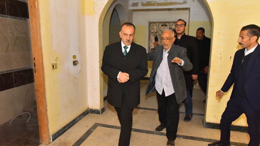 محافظ أسيوط يشهد إجراءات تسليم فيلا وقطعة أرض تبرع من مواطن لإقامة مشروعات خدمية بالمحافظة محافظ أسيوط يشهد إجراءات تسليم فيلا وقطعة أرض تبرع من مواطن لإقامة مشروعات خدمية بالمحافظة