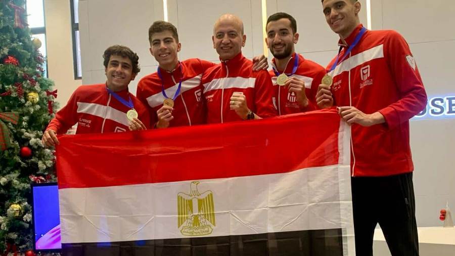 منتخب سلاح سيف المبارزة يفوز بذهبية الفرق بكأس العالم للناشئين بنيجيريا منتخب سلاح سيف المبارزة يفوز بذهبية الفرق بكأس العالم للناشئين بنيجيريا