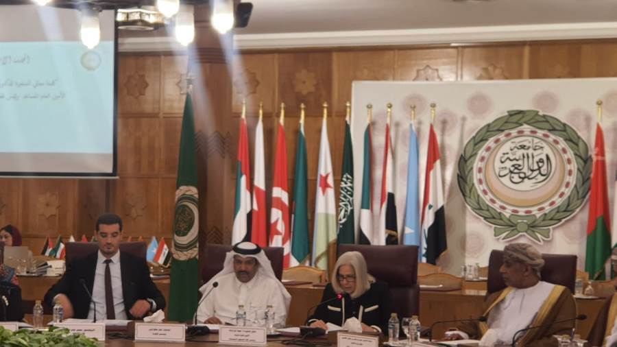 لجنة الميثاق العربي لحقوق الإنسان تناقش التقرير الأول المقدم من سلطنة عمان لجنة الميثاق العربي لحقوق الإنسان تناقش التقرير الأول المقدم من سلطنة عمان