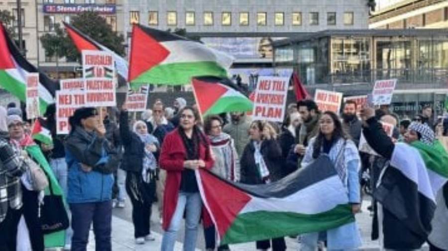 مسيرات حاشدة في بروكسل للمطالبة بوقف دائم لإطلاق النار في غزة مسيرات حاشدة في بروكسل للمطالبة بوقف دائم لإطلاق النار في غزة