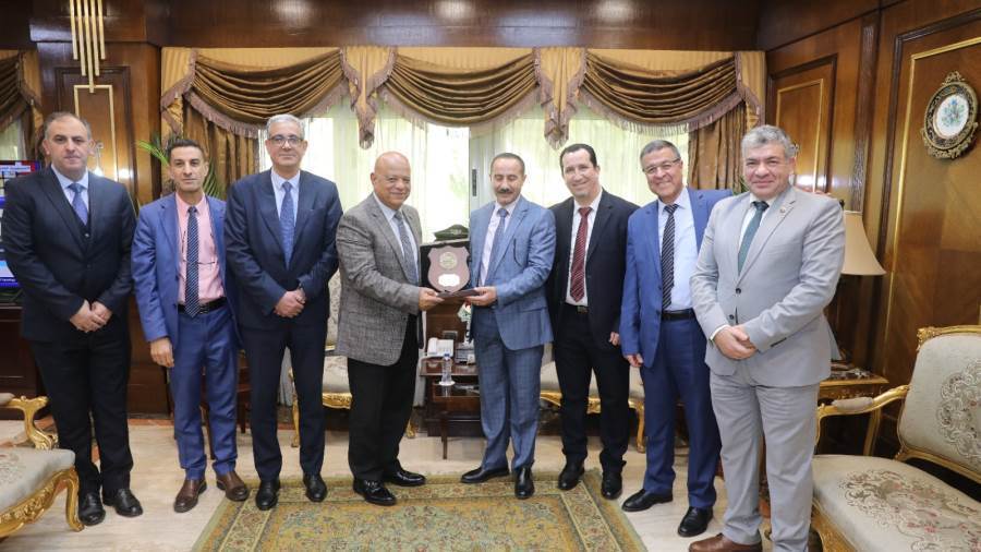 استقبال وفدا جزائريا رفيع المستوى في الهيئة العامة لميناء الإسكندرية