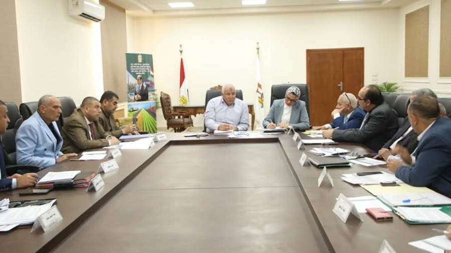 محافظ الوادي الجديد إعادة طرح الأراضي المسحوبة في المزاد محافظ الوادي الجديد إعادة طرح الأراضي المسحوبة في المزاد