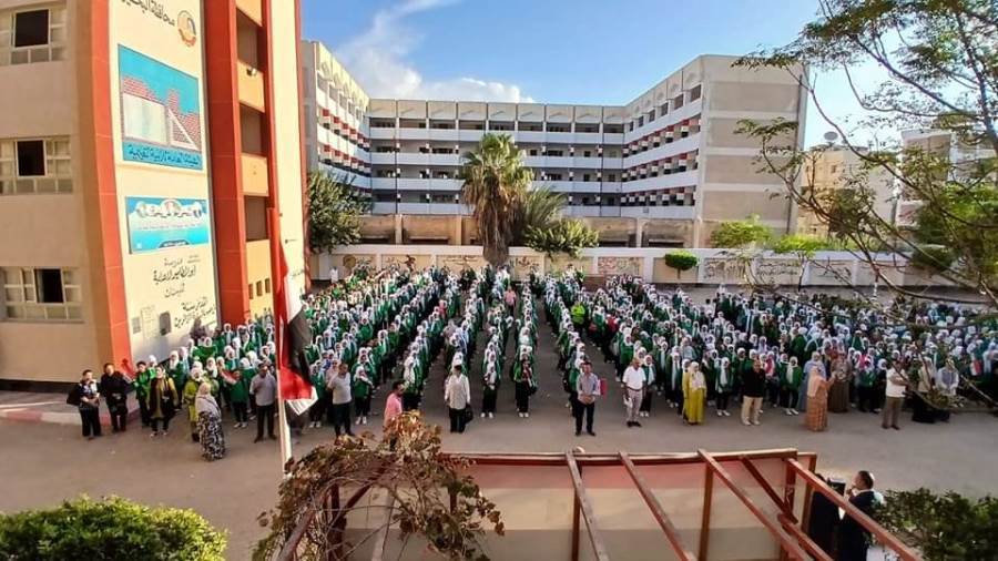انتظام الدراسة بمدارس البحيرة