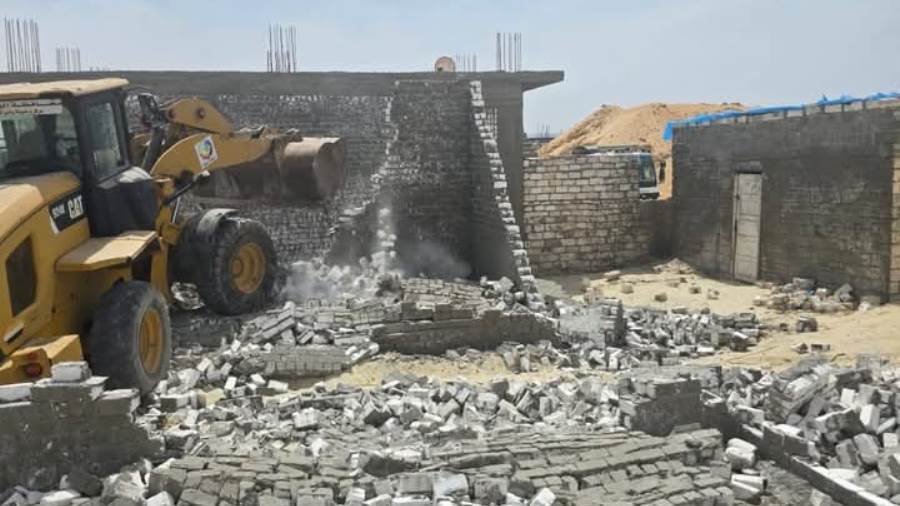 جانب من حملات إزالة التعديات