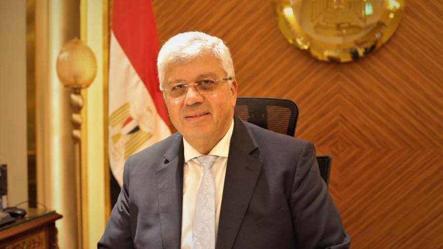 الدكتور أيمن عاشور وزير التعليم العالي والبحث العلمي