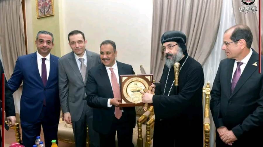جانب من تهنئة حزب الجبهة الوطنية