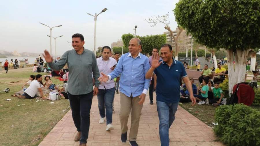 محافظ المنيا خلال الجوله