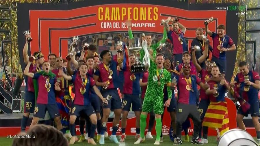 برشلونة يتوج بكأس ملك إسبانيا