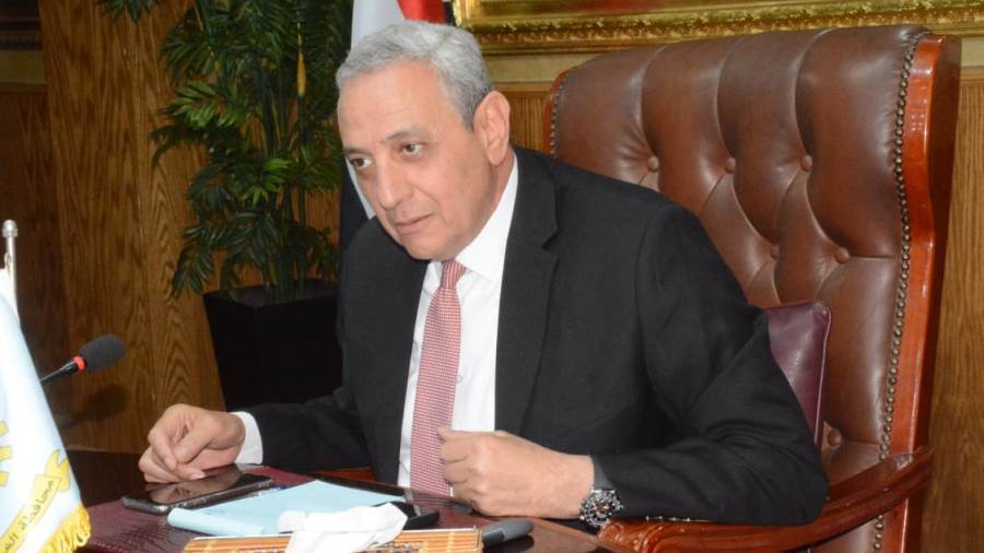 محافظ الغربية خلال الاجتماع