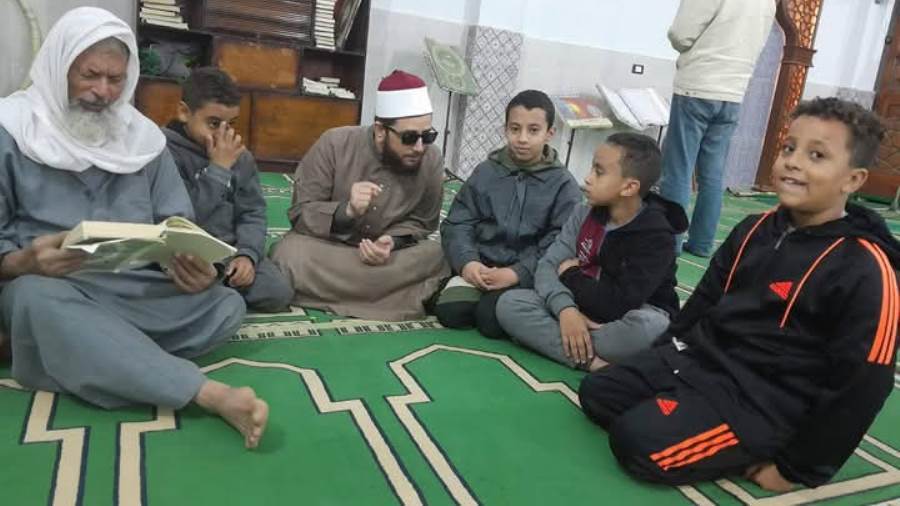 مجالس علمية وجولات تفقدية.. يوم حافل بمديرية أوقاف الوادي الجديد