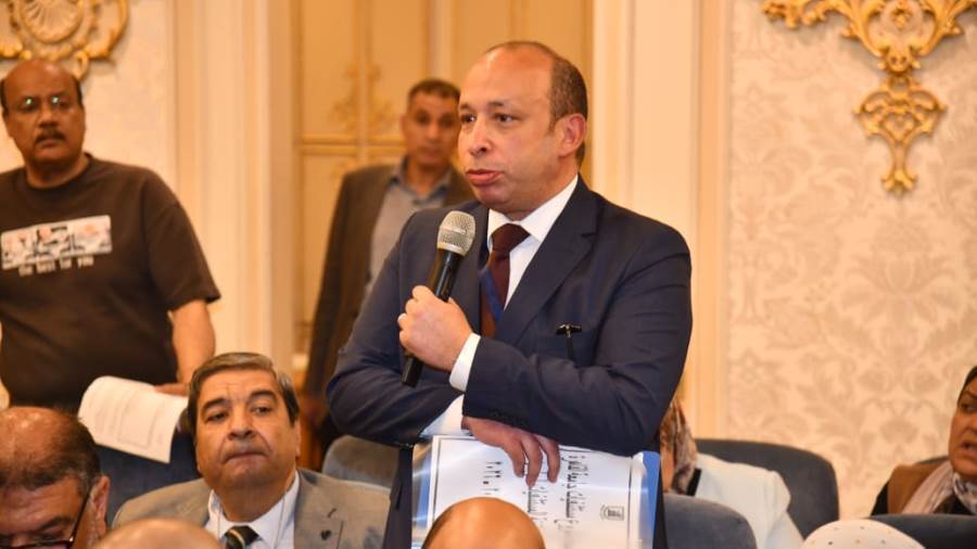 د.حسام صلاح عميد طب القصر العيني