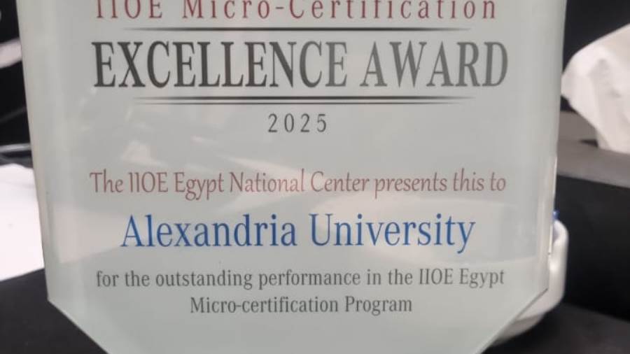 جامعة الإسكندرية تفوز بالمركز الأول فى مسابقة التميز في الشهادات التدريبية Micro-certification من المركز المصري للمعهد الدولى للتعليم عن بعد UNESCO-IIOE Egypt