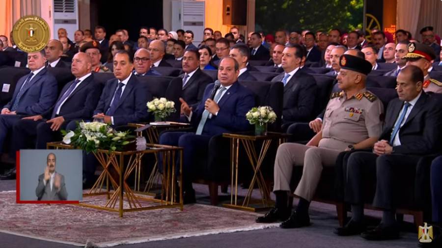 الرئيس السيسي خلال افتتاح موسم حصاد القمح 2025
