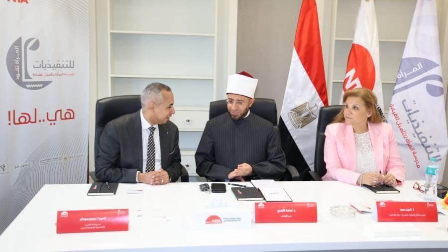 وزير الأوقاف خلال اللجنة
