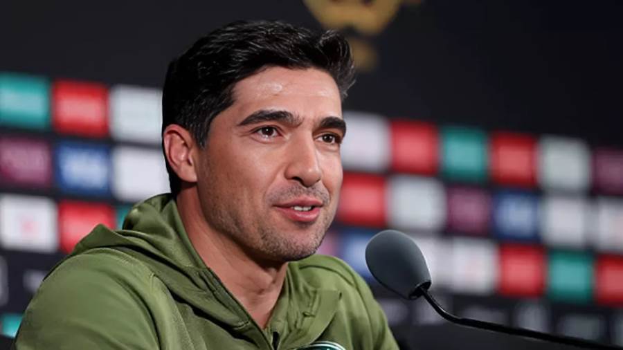 أبيل فيريرا المدير الفني لفريق بالميراس البرازيلي