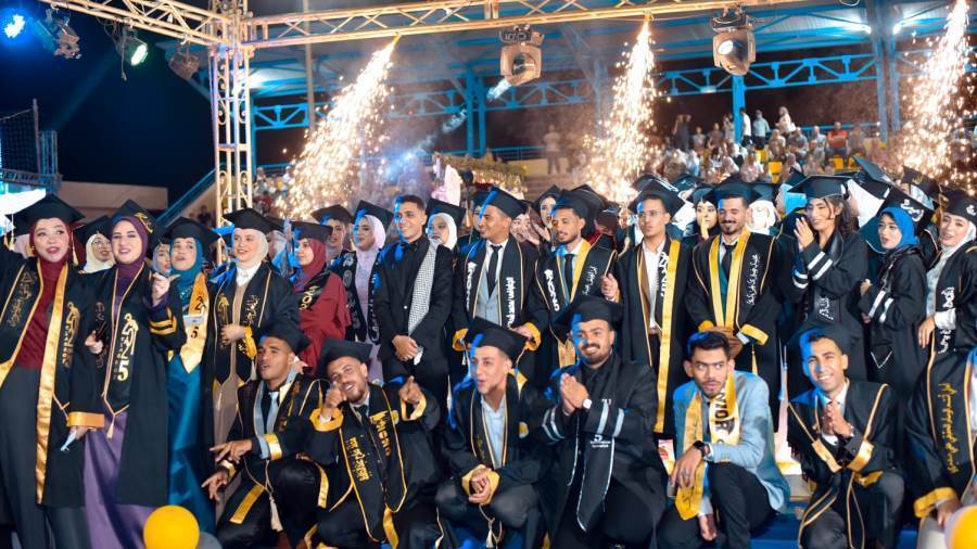 كلية الآداب بالوادي الجديد تزف دفعة 2025 في احتفال يليق بصانعي المستقبل