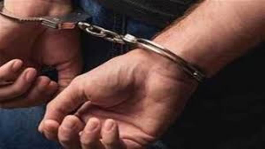 ضبط 6 أشخاص لقيامهم بغسل 90 مليون جنيه من حصيلة الاتجار بالمخدرات ضبط 6 أشخاص لقيامهم بغسل 90 مليون جنيه من حصيلة الاتجار بالمخدرات