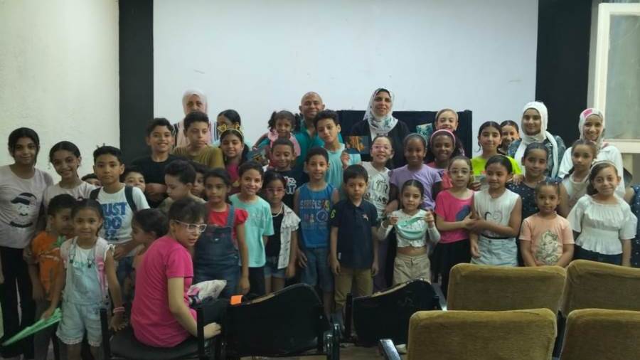 جانب من المحاضرة العلمية للأطفال