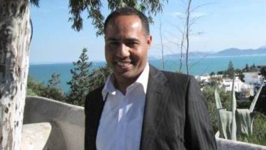 الدكتور خالد أبوالليل