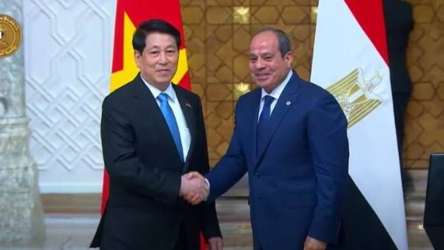 الرئيس السيسي ونظيره الفيتنامي