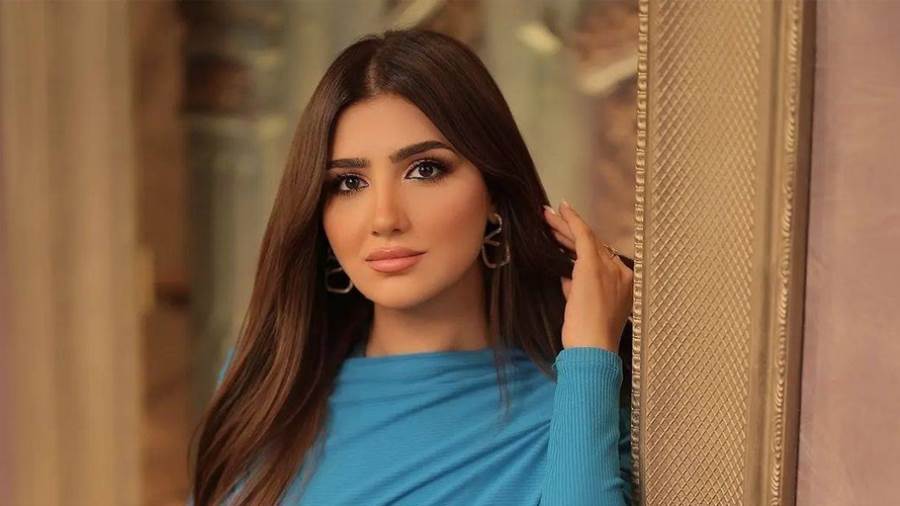 الفنانة مي عمر