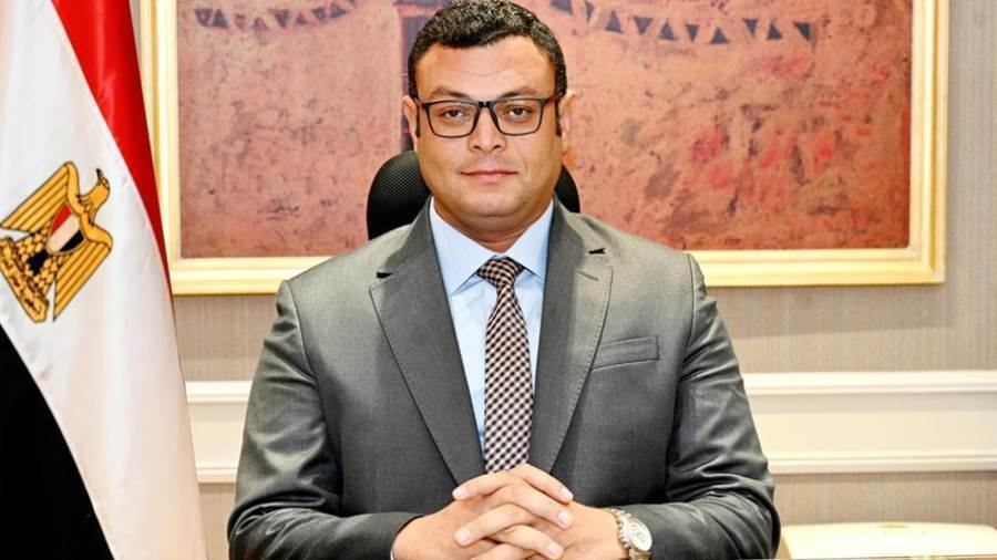 المهندس شريف الشربيني وزير الإسكان والمرافق والمجتمعات العمرانية