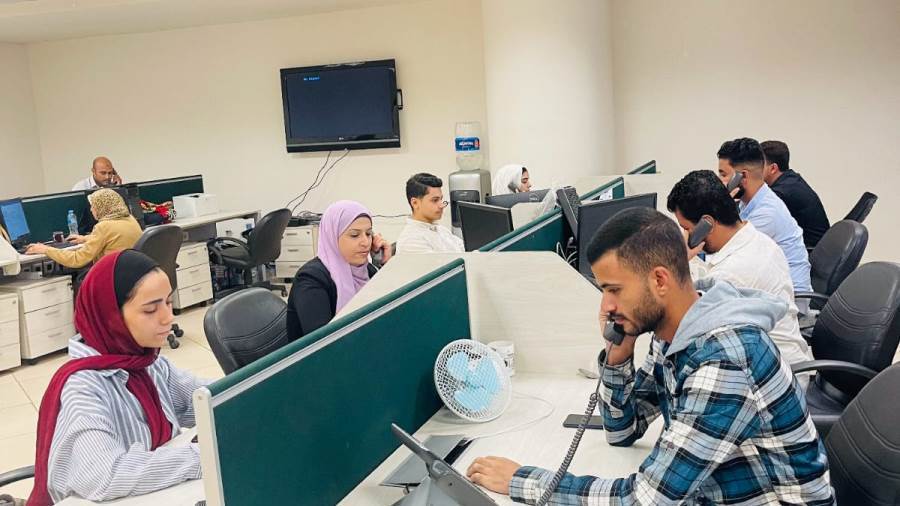 العمل داخل الخط الساخن