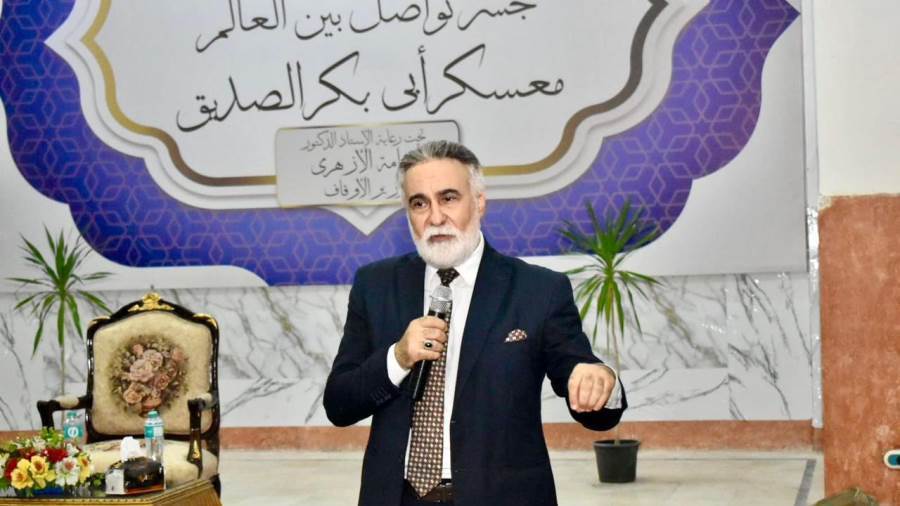 الفنان طارق الدسوقي