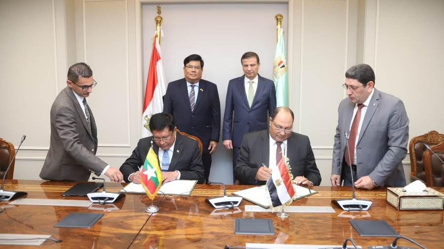 توقيع مذكرة تفاهم لتبادل الخبرات