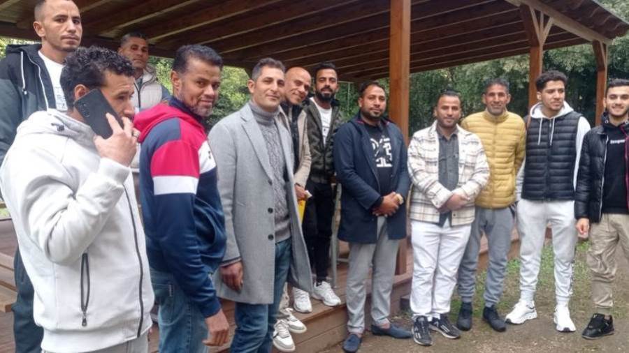 توافد المصريين على السفارة المصرية في روما للإدلاء بأصواتهم في انتخابات مجلس النواب بالخارج