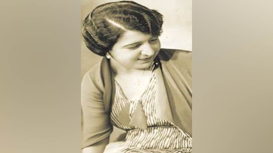 فاطمة اليوسف