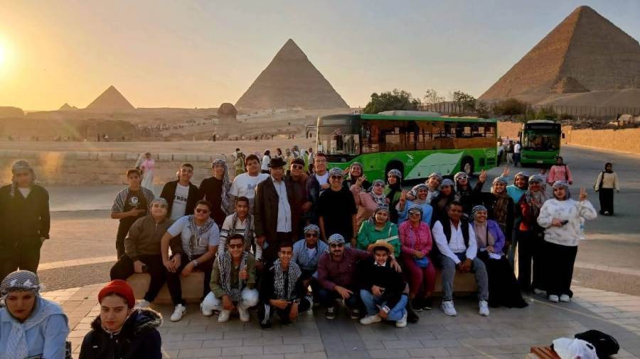 الرحلات المدرسية لمنطقة الأهرامات والمتحف الكبير