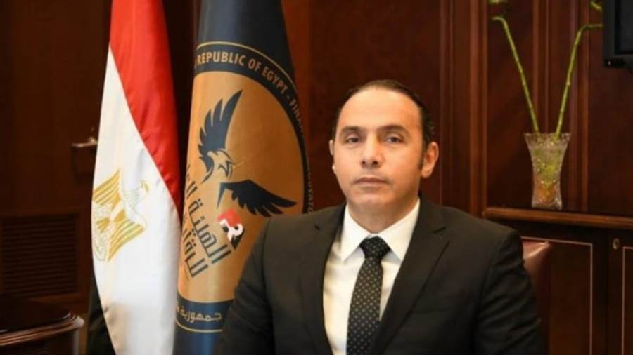 الدكتور إسلام عزام رئيس البورصة المصرية