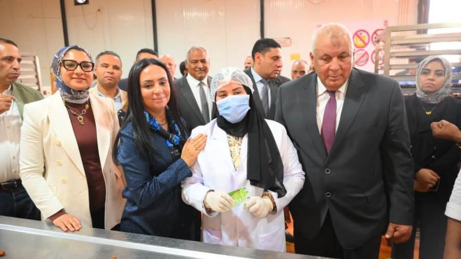 وزيرة التضامن في زيارتها للوادي الجديد