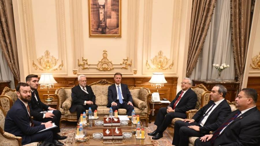 خلال اللقاء